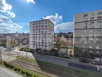 Budafokon kiváló adottságú, felújítandó panel lakás eladó!
